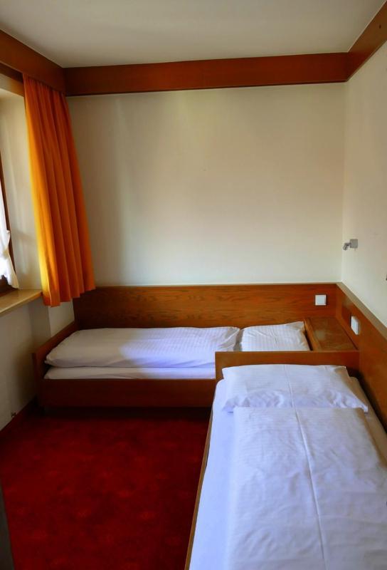 Hotel Gasthof Mitteregger - Beste Lage In Капрун Екстериор снимка