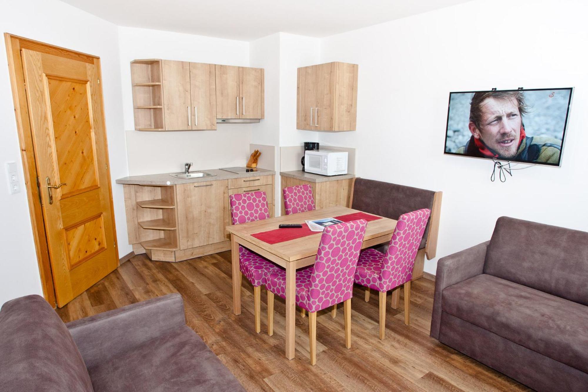 Hotel Gasthof Mitteregger - Beste Lage In Капрун Екстериор снимка