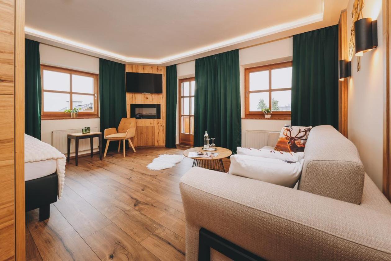 Hotel Gasthof Mitteregger - Beste Lage In Капрун Екстериор снимка