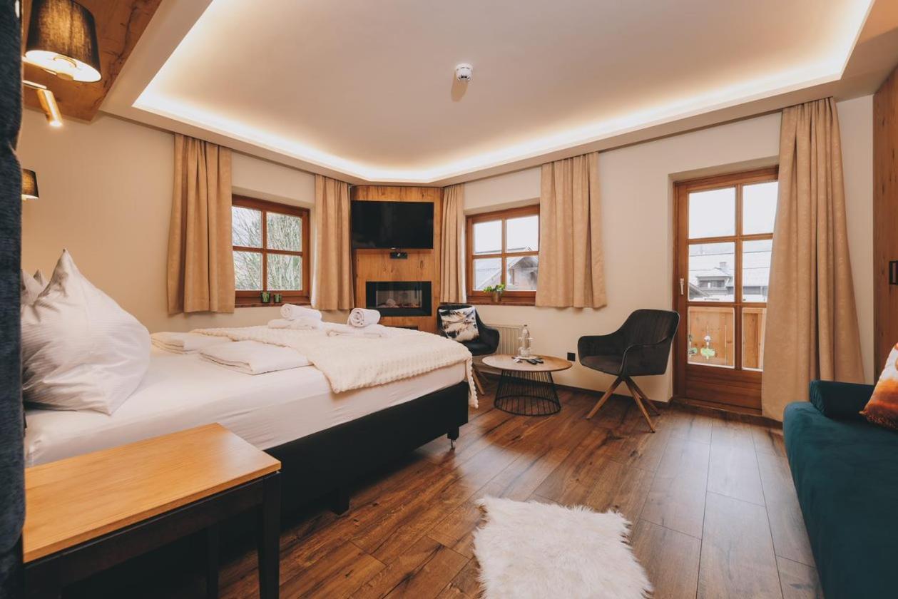 Hotel Gasthof Mitteregger - Beste Lage In Капрун Екстериор снимка