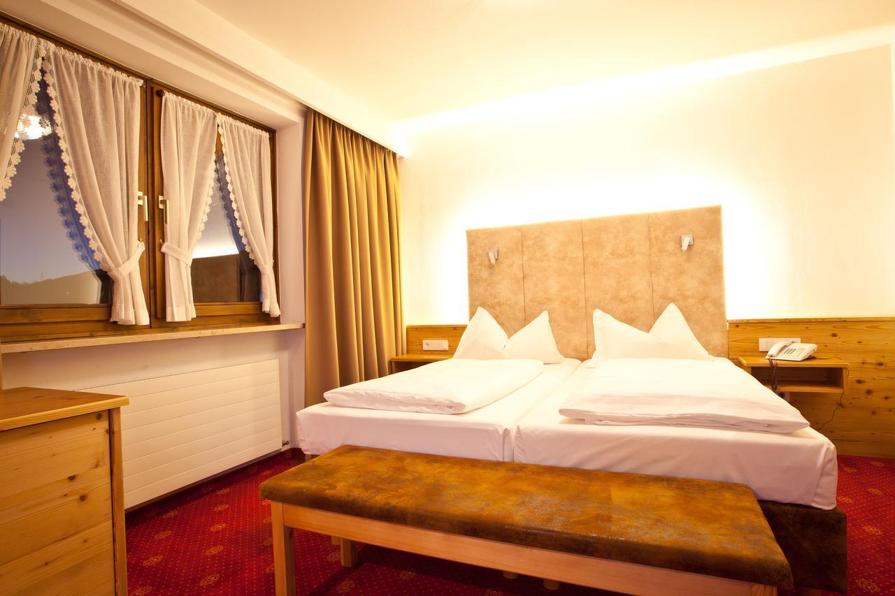 Hotel Gasthof Mitteregger - Beste Lage In Капрун Екстериор снимка
